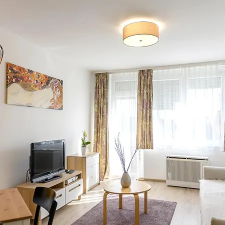 Market Apartmán *